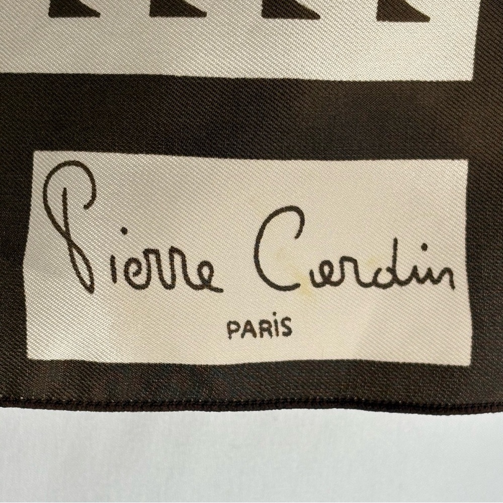 Pierre Cardin Paris Signature Brown & Cream Patterned Scarf Vintage 1980-1989 - Picture 2 of 5